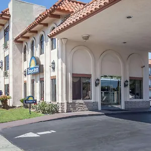2* Hotel Days By Wyndham Near The Park