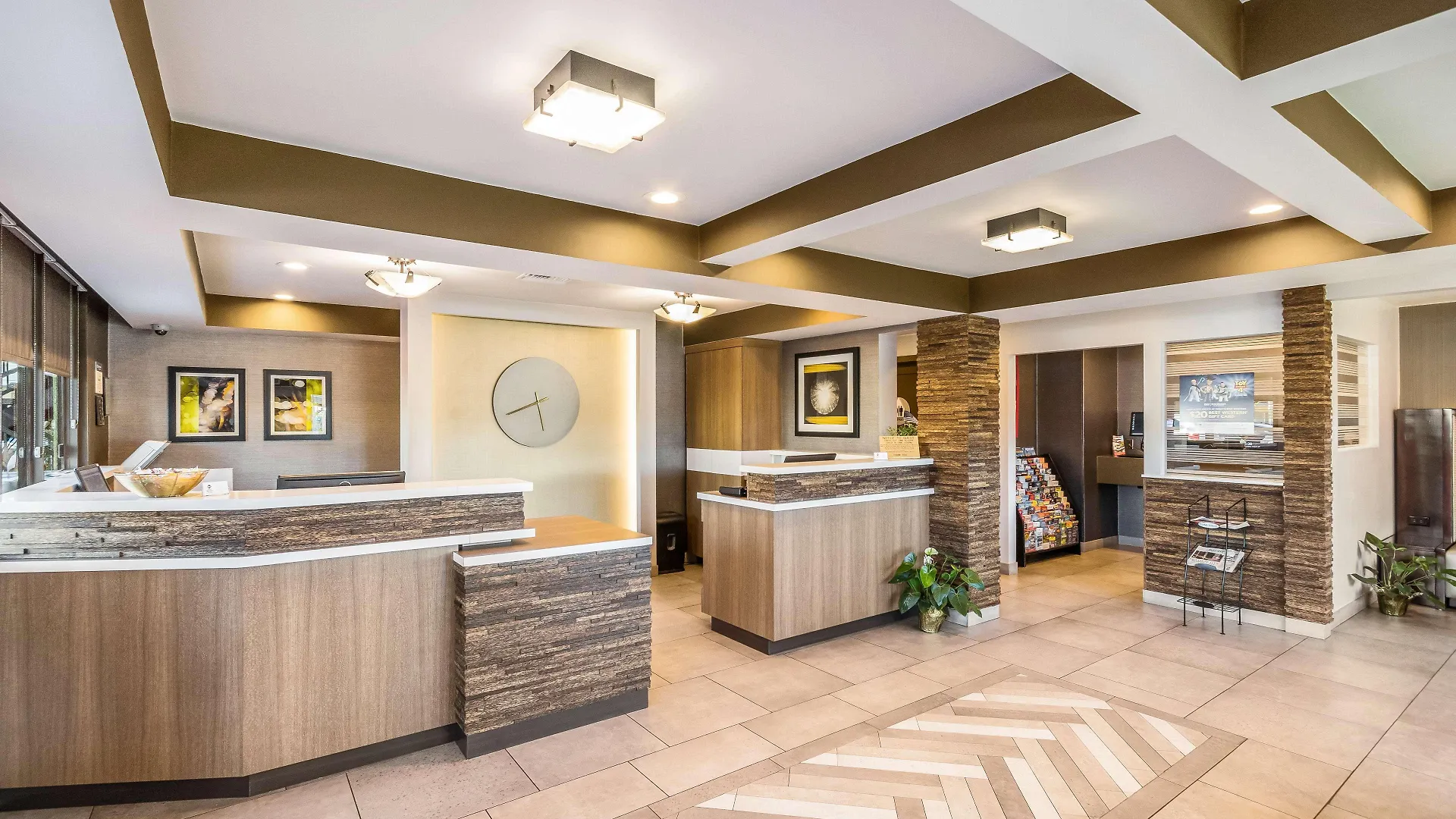 Best Western Plus Pavilions Anaheim 3*,