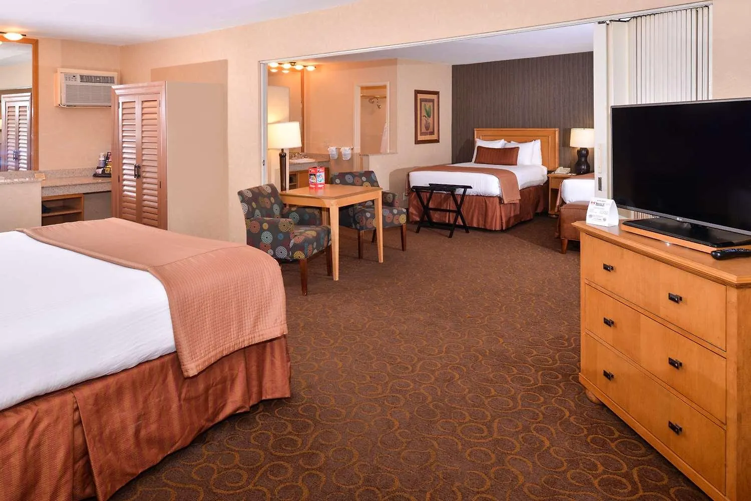 Best Western Plus Pavilions Anaheim 3*,  USA