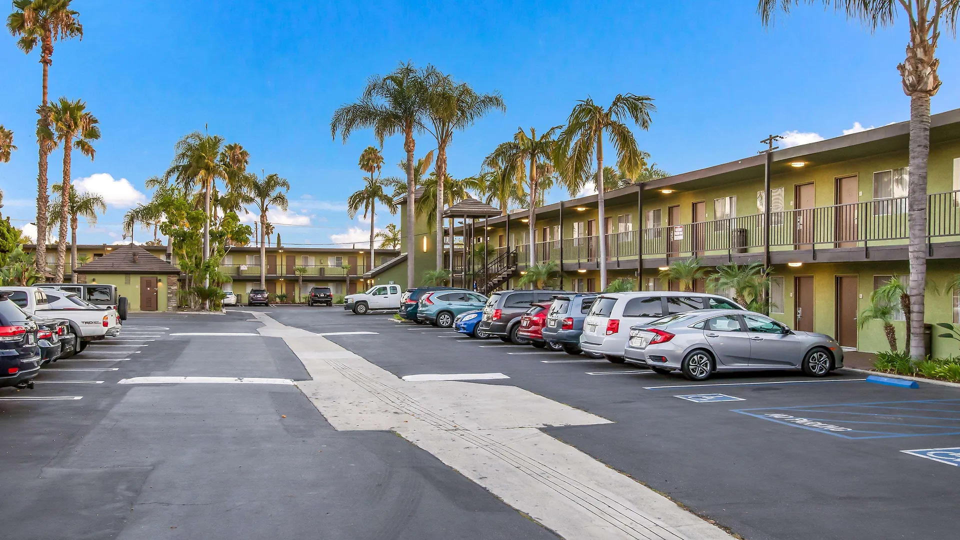Best Western Plus Pavilions Anaheim Hotel